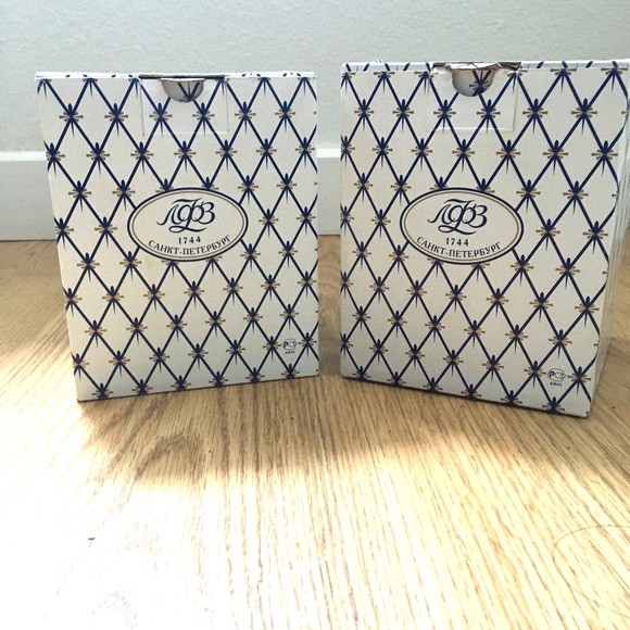 SALE! Gilded porcelain teacup and saucer set from Russia - Picture 8 of 12